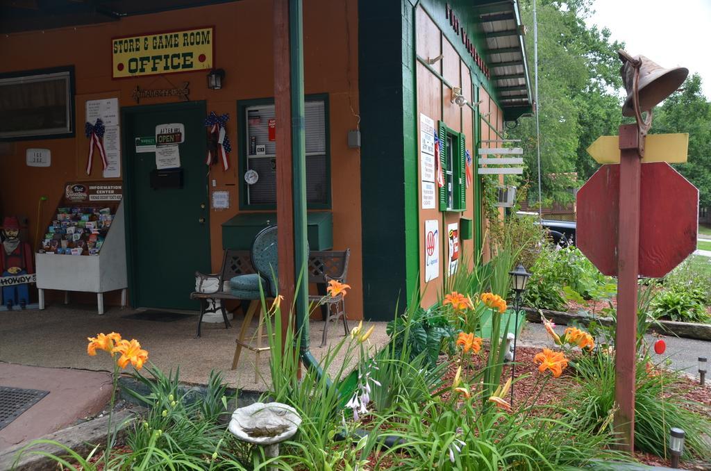 Ft. Wilderness Rv Park And Campground Whittier Buitenkant foto