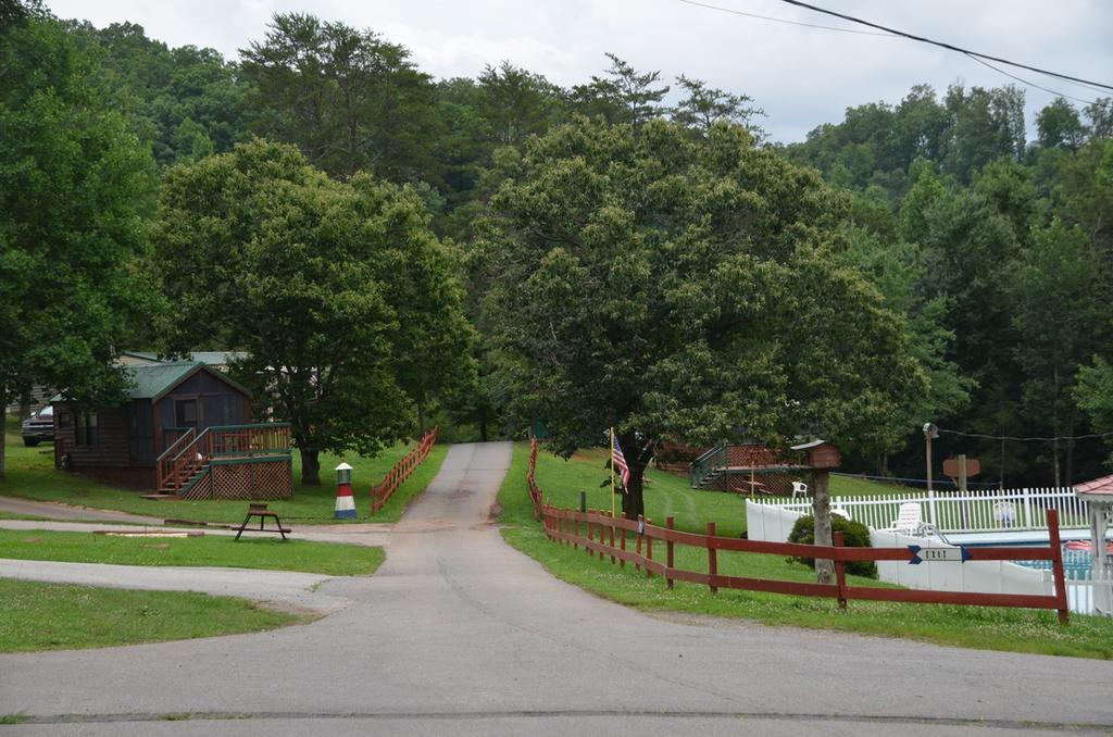 Ft. Wilderness Rv Park And Campground Whittier Buitenkant foto